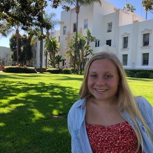 Meet your Posher, Francesca